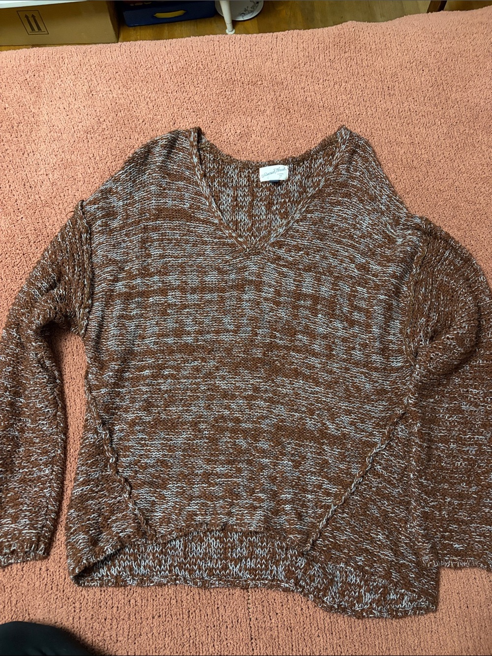 Soft Knit V‑Neck Sweater in Brown & Cream